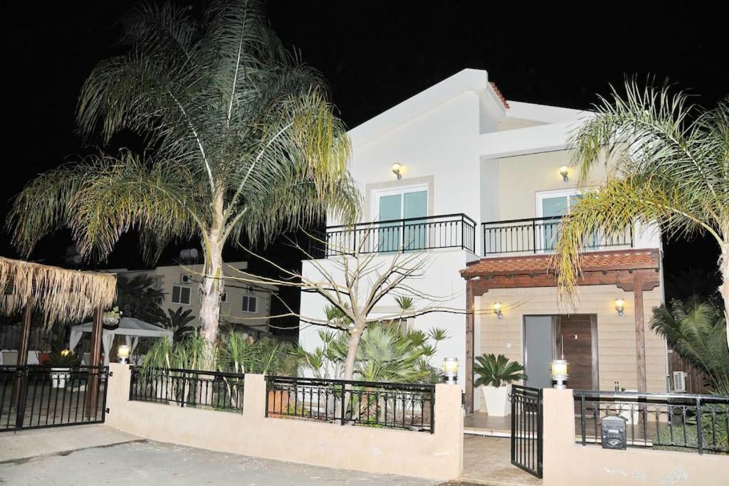 Unique Beach Luxurious Villas Agia Napa Exterior foto