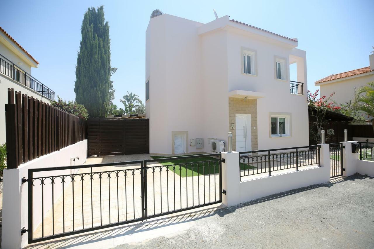 Unique Beach Luxurious Villas Agia Napa Exterior foto